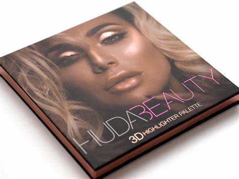 Huda Beauty - 3D Highlighter Palette