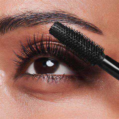 Christine Waterproof Lash-up Volumizing Mascara