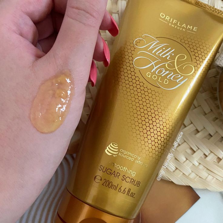 Oriflame Milk and Honey Gold Smoothing Sugar Scrub (200 ML) - Original