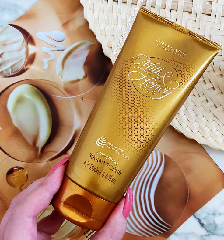 Oriflame Milk and Honey Gold Smoothing Sugar Scrub (200 ML) - Original